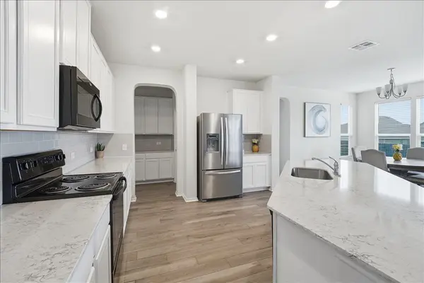 282 Crimson LN, Kyle, TX 78640