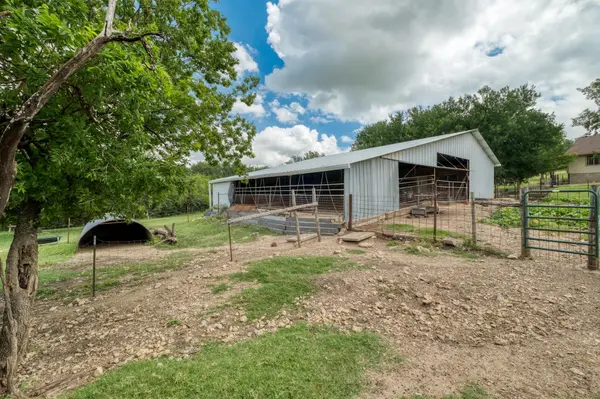 701 Berry LN, Georgetown, TX 78626