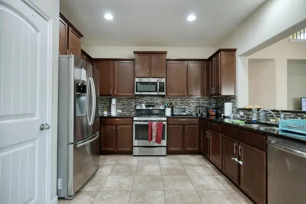 413 Alsatian LN, Leander, TX 78641