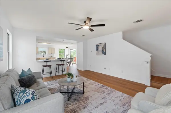 13213 Sea Biscuit DR, Del Valle, TX 78617