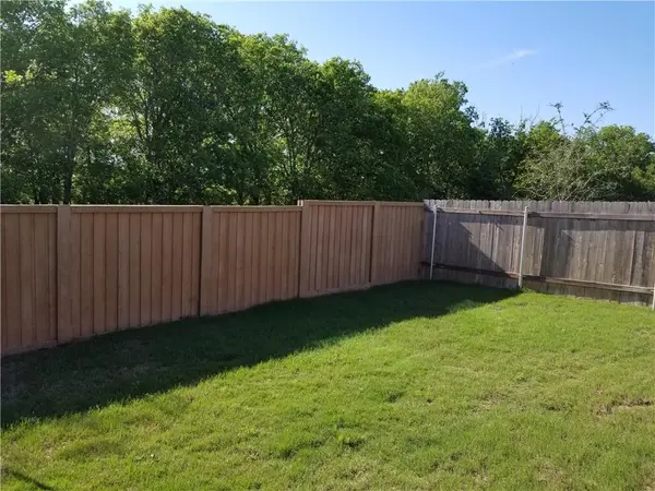 2950 Old settlers BLVD #4, Round Rock, TX 78665