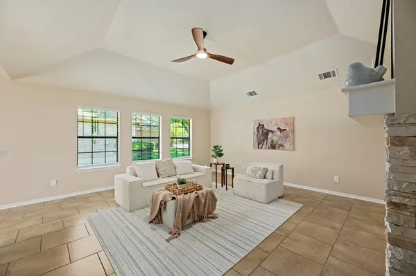 111 Stephen LN, Georgetown, TX 78626