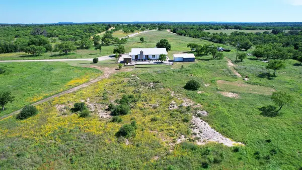 19811 W Ranch Road 152 RD, Llano, TX 78643