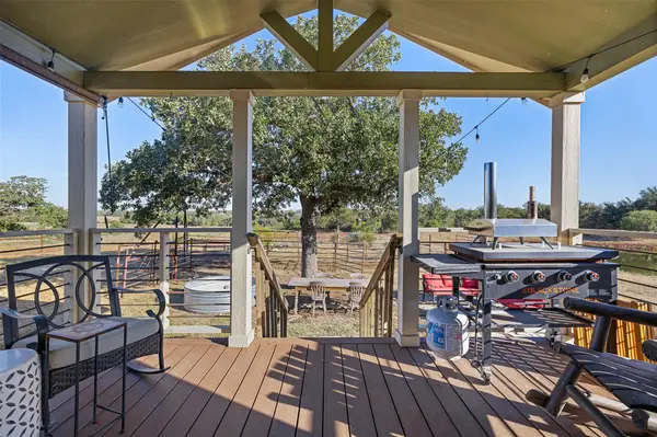 3270 Fm 671, Luling, TX 78648