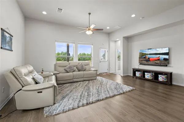 516 Arrowhead Vine ST, Leander, TX 78641
