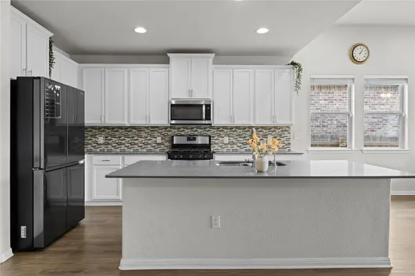 516 Arrowhead Vine ST, Leander, TX 78641