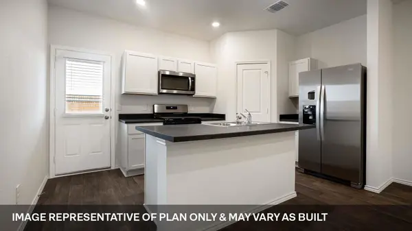 231B Harrison XING, Uhland, TX 78640