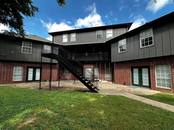 1902 S 8th ST, Waco, TX 76706
