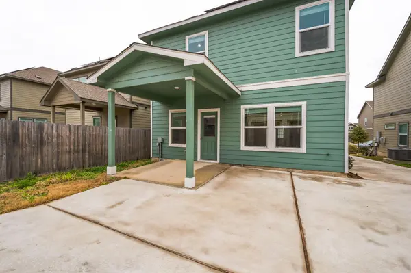 1433 Weatherford LN, Leander, TX 78641