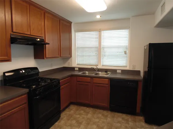 110 Trestle Tree #AB, San Marcos, TX 78666