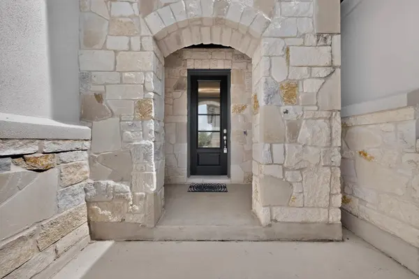 2433 La Mirada ST, Leander, TX 78641