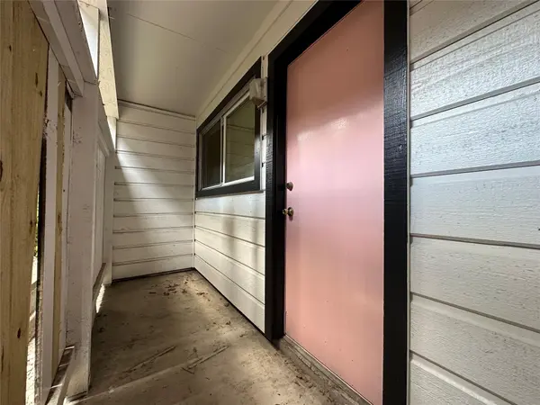 301 W 29th ST #D102, Austin, TX 78705