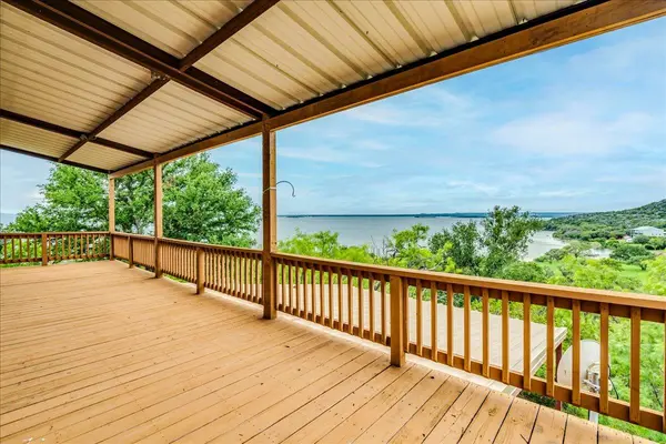 123 Horseshoe DR, Burnet, TX 78611