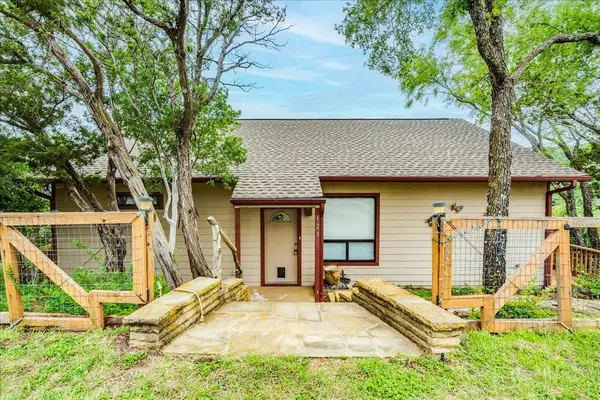 123 Horseshoe DR, Burnet, TX 78611