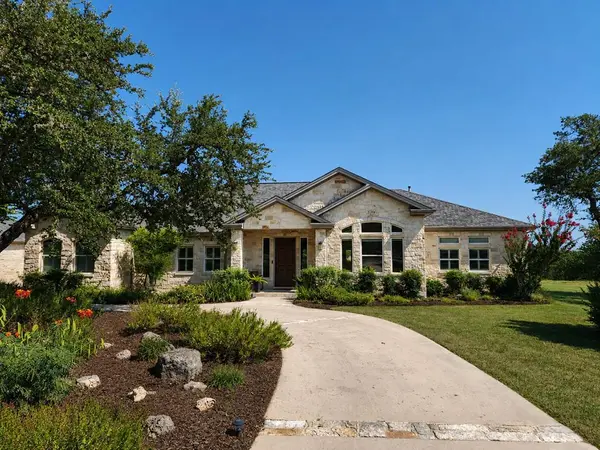 214 Trailmaster CIR, Driftwood, TX 78619