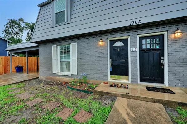 1302 E Saint Johns Ave #A, Austin, TX 78752