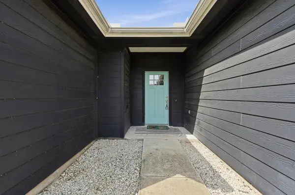 4207 Alexandria DR, Austin, TX 78749