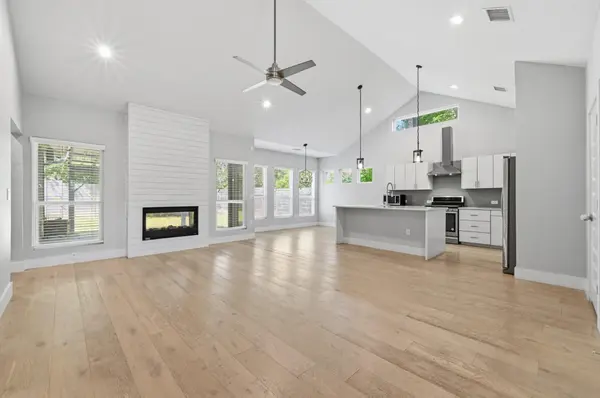 4207 Alexandria DR, Austin, TX 78749