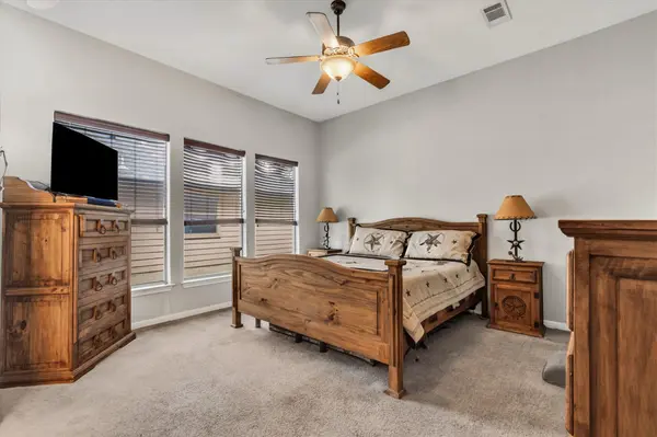 208 Cailin CT, Burnet, TX 78611