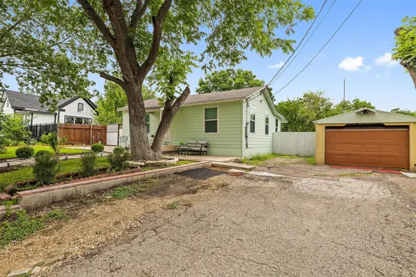 718 Kimbro ST, Taylor, TX 76574