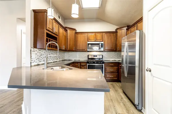 1003 Hyridge ST, Round Rock, TX 78664