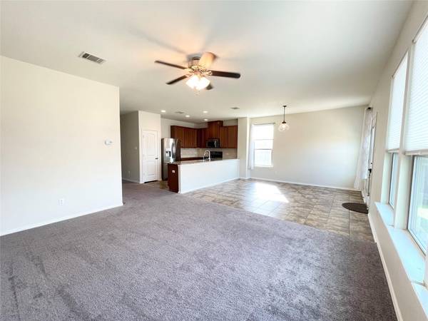 213 Connor Elkins DR, Kyle, TX 78640