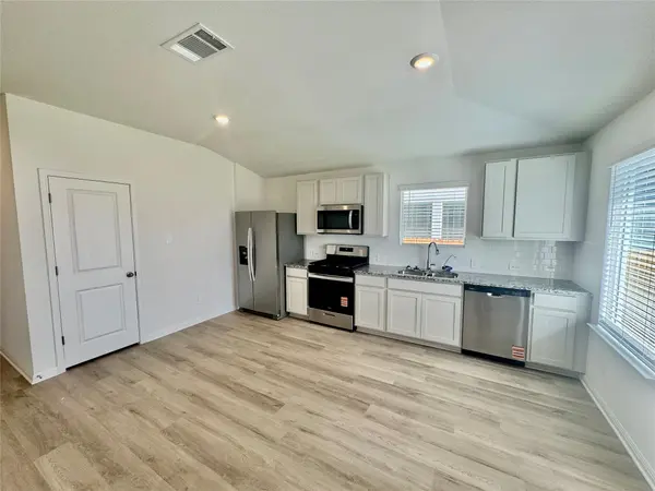 258 Texas Agate DR, Kyle, TX 78640