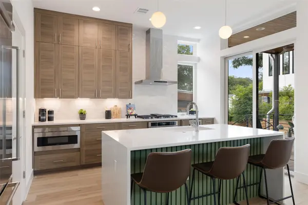 900 S 2nd ST #21, Austin, TX 78704