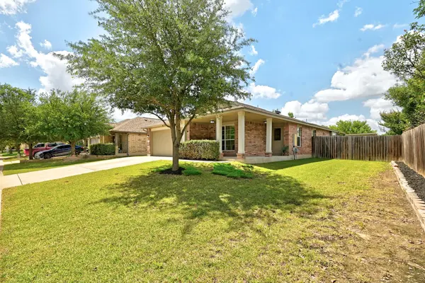903 Gentry DR, Leander, TX 78641