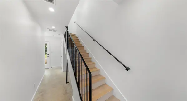 5912 Harold CT #107, Austin, TX 78721