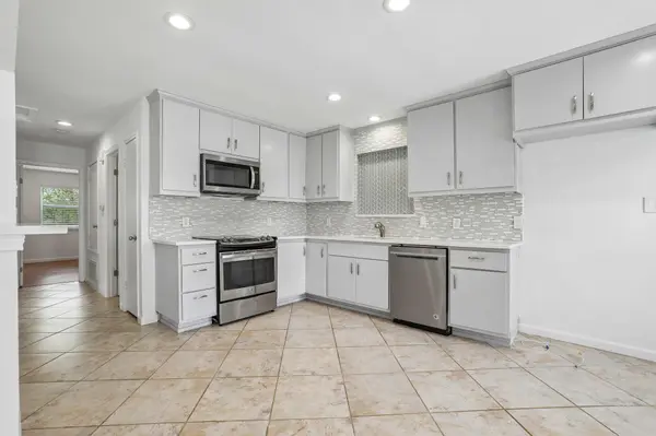 407 Magnolia ST, Bastrop, TX 78602