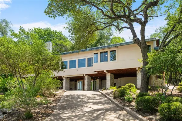 405 Valley View DR, La Grange, TX 78945