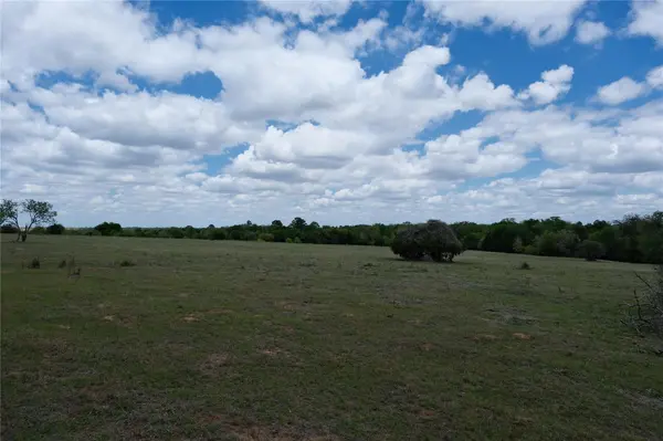 446 Herron TRL, Mcdade, TX 78650