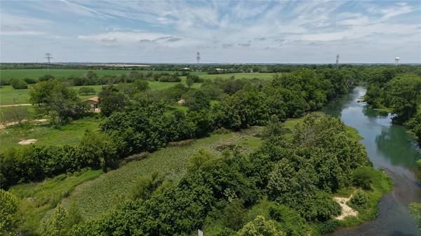 3500 Scull RD, Martindale, TX 78655
