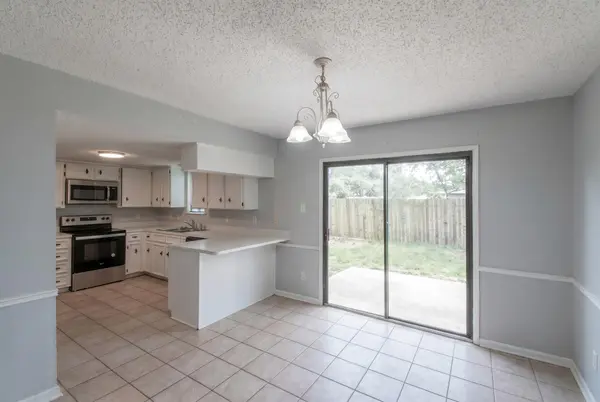 8517 Fathom CIR #B, Austin, TX 78750