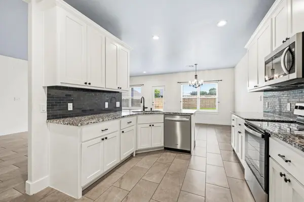237 Dudley WAY, Fredericksburg, TX 78624