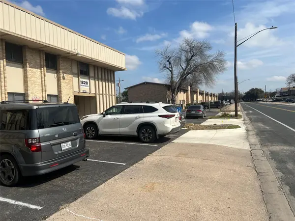 1820 Wooten Park DR #104, Austin, TX 78757