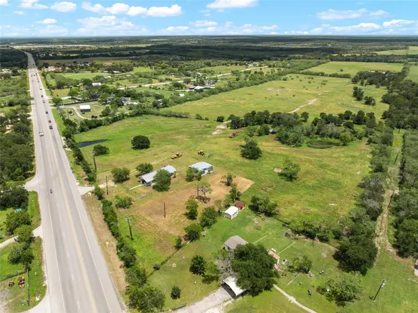 2515 Highway 21 W, Dale, TX 78616