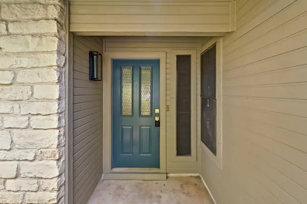 7403 Dallas DR, Austin, TX 78729
