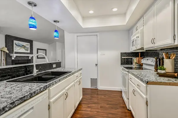 623 Buckskin DR, Round Rock, TX 78681