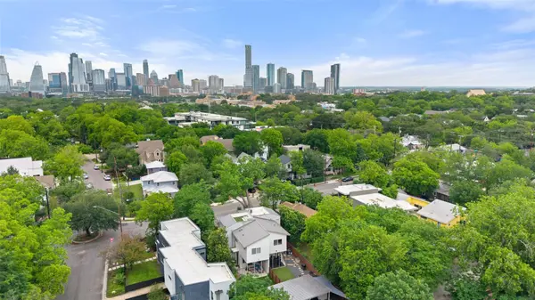 613 W Annie ST #A, Austin, TX 78704