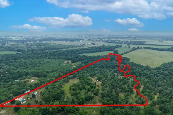 645 Jerrys CRK, Lockhart, TX 78644