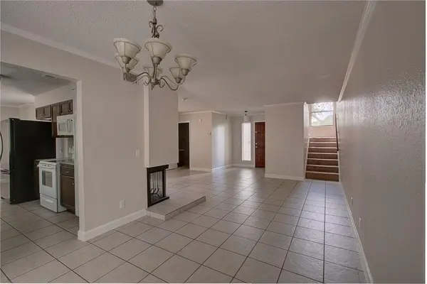 8402 TALLWOOD DR #B, Austin, TX 78759
