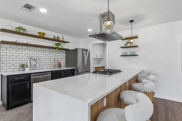 6108 Bridlington CIR, Austin, TX 78745