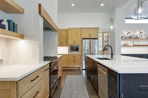 329 Calvary CV, Dripping Springs, TX 78620