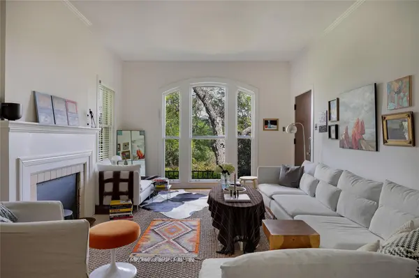2206 Parkway, Austin, TX 78703