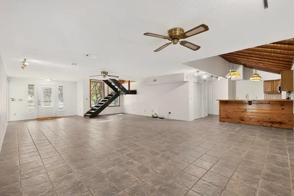 522 Circle DR, Sunrise Beach, TX 78643