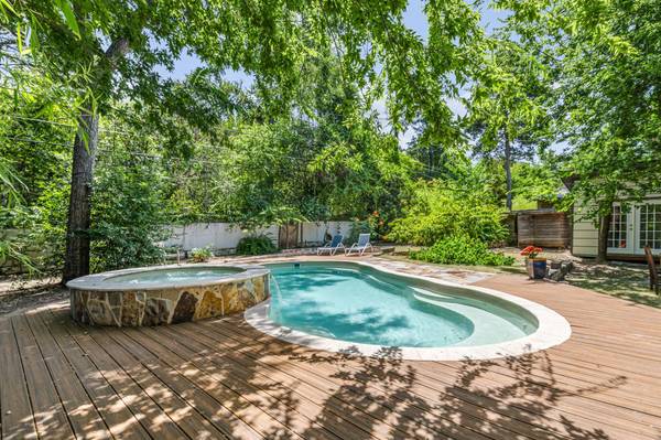 1208 Fairwood RD, Austin, TX 78722