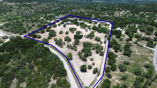 496 Middleton RD, Spicewood, TX 78669