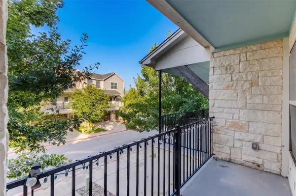 208 Birch Oak LN, Georgetown, TX 78628